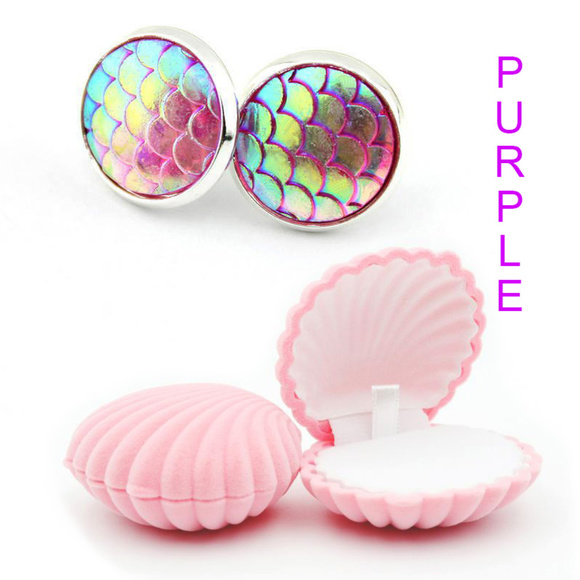 Mermaid Scale Earrings With Shell Gift Box. - Picture 6 of 6